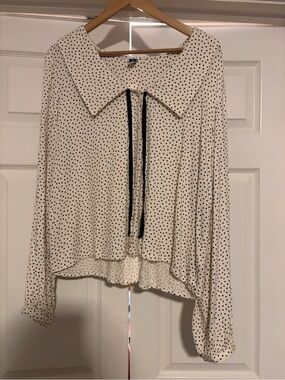 Old Navy Ivory Blouse with Black Polka Dots